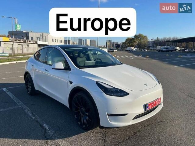 Белый Тесла Model Y, объемом двигателя 0 л и пробегом 39 тыс. км за 32500 $, фото 1 на Automoto.ua