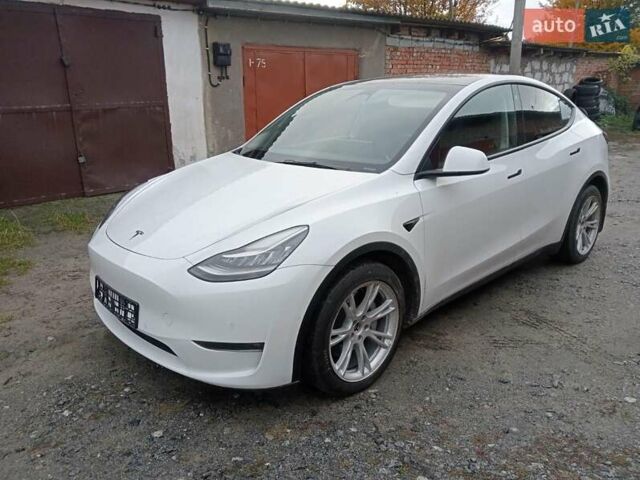 Белый Тесла Model Y, объемом двигателя 0 л и пробегом 71 тыс. км за 23200 $, фото 1 на Automoto.ua