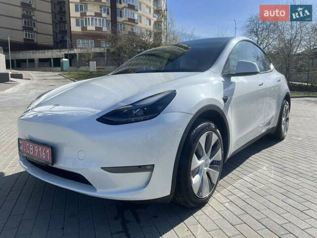 Білий Тесла Model Y, об'ємом двигуна 0 л та пробігом 37 тис. км за 27900 $, фото 1 на Automoto.ua