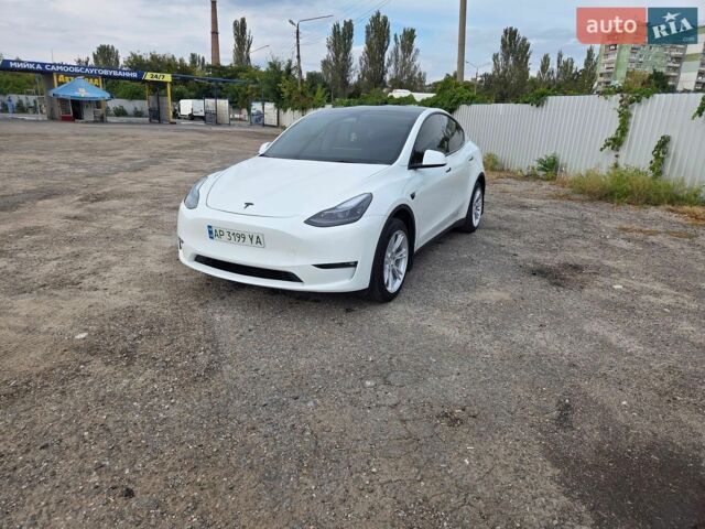 Белый Тесла Model Y, объемом двигателя 0 л и пробегом 39 тыс. км за 31500 $, фото 1 на Automoto.ua