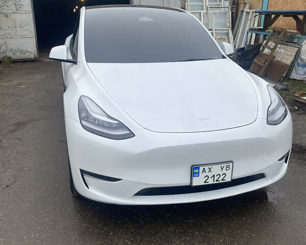 Белый Тесла Model Y, объемом двигателя 0 л и пробегом 38 тыс. км за 26500 $, фото 1 на Automoto.ua