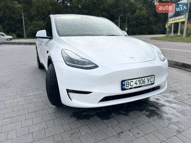 Белый Тесла Model Y, объемом двигателя 0 л и пробегом 18 тыс. км за 28950 $, фото 1 на Automoto.ua