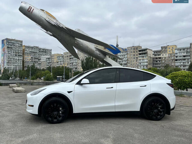 Белый Тесла Model Y, объемом двигателя 0 л и пробегом 40 тыс. км за 29500 $, фото 1 на Automoto.ua