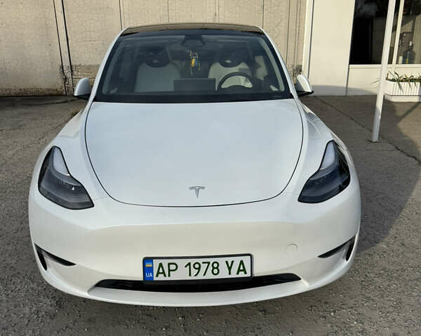 Білий Тесла Model Y, об'ємом двигуна 0 л та пробігом 35 тис. км за 33000 $, фото 1 на Automoto.ua