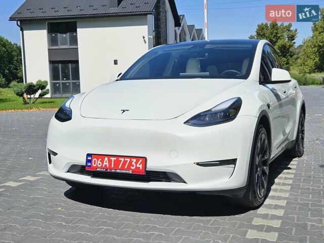 Белый Тесла Model Y, объемом двигателя 0 л и пробегом 108 тыс. км за 24600 $, фото 1 на Automoto.ua