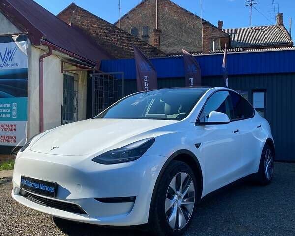 Тесла Model Y 2023 в Ужгороде на Automoto.ua Белый Тесла Model Y, объемом двигателя 0 л и пробегом 20 тыс. км за 37999 $, фото 1 на Automoto.ua