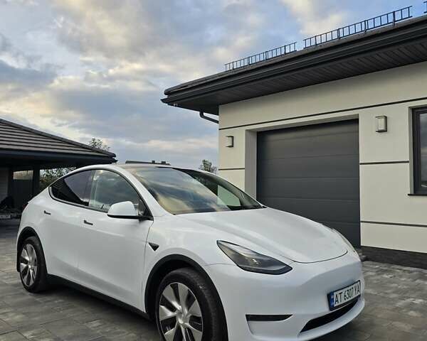 Белый Тесла Model Y, объемом двигателя 0 л и пробегом 42 тыс. км за 26800 $, фото 1 на Automoto.ua