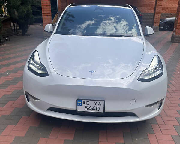 Белый Тесла Model Y, объемом двигателя 0 л и пробегом 18 тыс. км за 37345 $, фото 1 на Automoto.ua