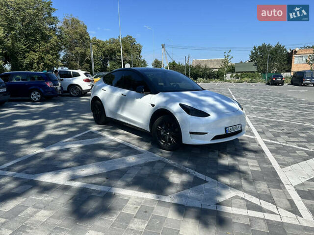Белый Тесла Model Y, объемом двигателя 0 л и пробегом 18 тыс. км за 27300 $, фото 1 на Automoto.ua