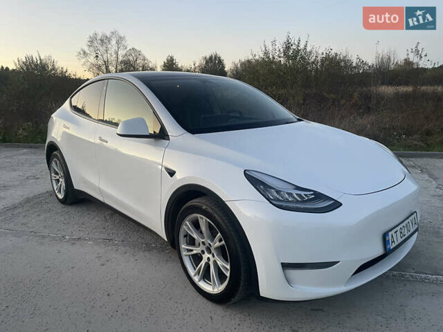 Белый Тесла Model Y, объемом двигателя 0 л и пробегом 68 тыс. км за 25900 $, фото 1 на Automoto.ua