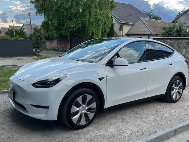 Белый Тесла Model Y, объемом двигателя 0 л и пробегом 75 тыс. км за 27200 $, фото 1 на Automoto.ua