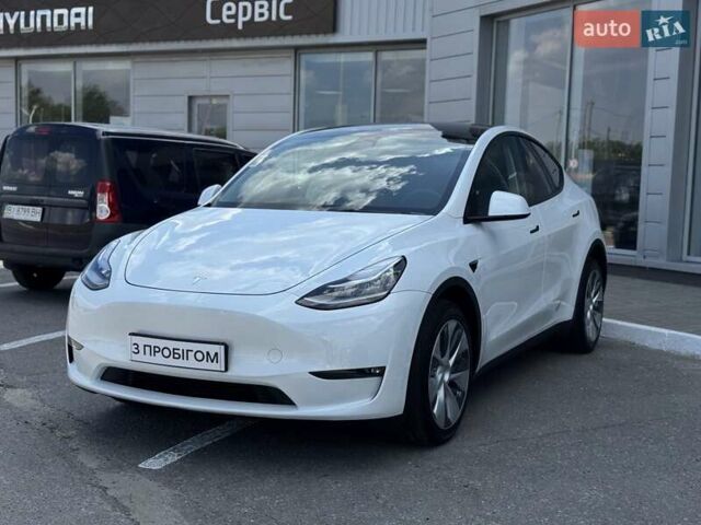 Белый Тесла Model Y, объемом двигателя 0 л и пробегом 6 тыс. км за 38000 $, фото 1 на Automoto.ua
