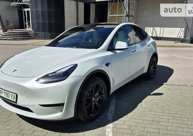 Белый Тесла Model Y, объемом двигателя 0 л и пробегом 11 тыс. км за 35000 $, фото 1 на Automoto.ua