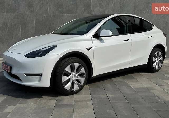 Білий Тесла Model Y, об'ємом двигуна 0 л та пробігом 7 тис. км за 29500 $, фото 1 на Automoto.ua