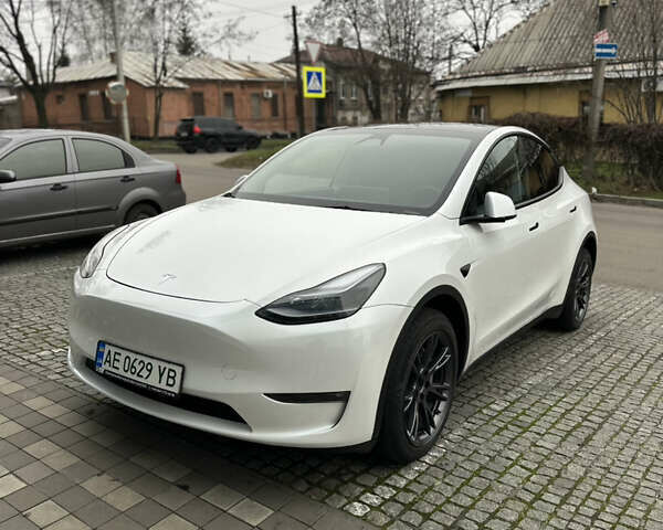 Белый Тесла Model Y, объемом двигателя 0 л и пробегом 16 тыс. км за 33700 $, фото 1 на Automoto.ua