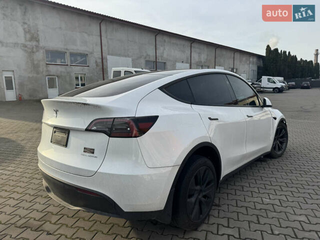 Белый Тесла Model Y, объемом двигателя 0 л и пробегом 5 тыс. км за 17800 $, фото 1 на Automoto.ua