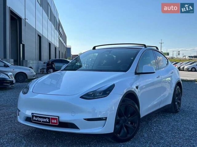 Белый Тесла Model Y, объемом двигателя 0 л и пробегом 34 тыс. км за 31440 $, фото 1 на Automoto.ua