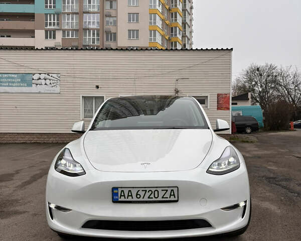 Белый Тесла Model Y, объемом двигателя 0 л и пробегом 20 тыс. км за 33800 $, фото 1 на Automoto.ua