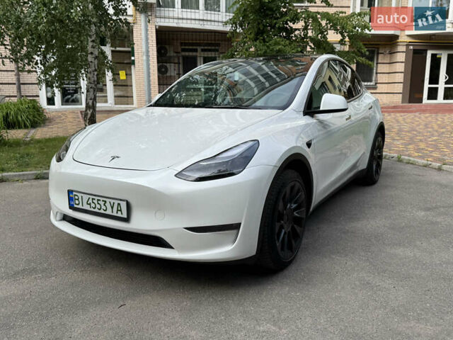 Белый Тесла Model Y, объемом двигателя 0 л и пробегом 15 тыс. км за 29900 $, фото 1 на Automoto.ua