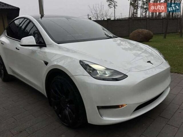 Білий Тесла Model Y, об'ємом двигуна 0 л та пробігом 20 тис. км за 26000 $, фото 1 на Automoto.ua