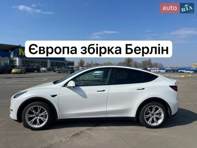 Белый Тесла Model Y, объемом двигателя 0 л и пробегом 17 тыс. км за 38500 $, фото 1 на Automoto.ua