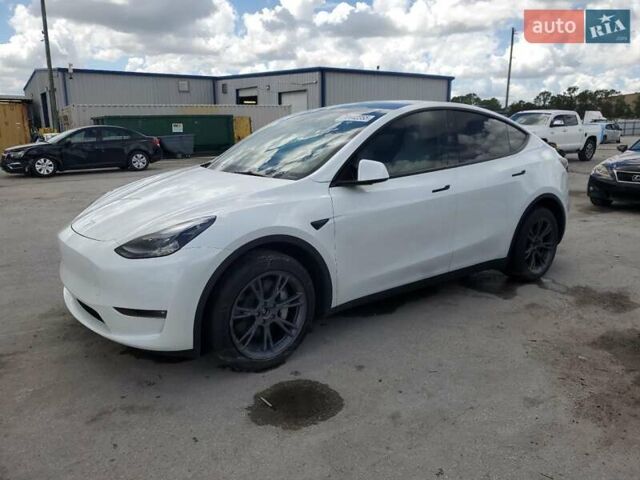 Білий Тесла Model Y, об'ємом двигуна 0 л та пробігом 37 тис. км за 15000 $, фото 1 на Automoto.ua
