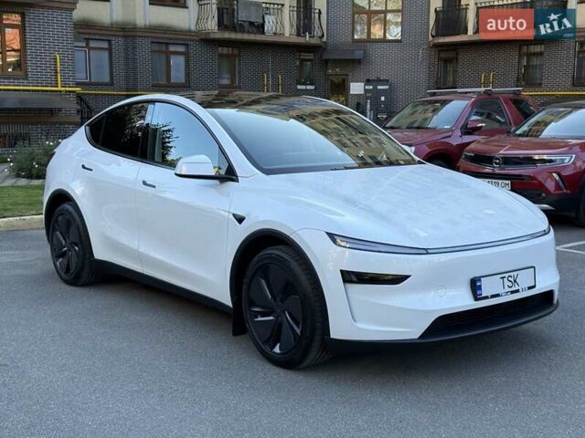 Білий Тесла Model Y, об'ємом двигуна 0 л та пробігом 1 тис. км за 63784 $, фото 1 на Automoto.ua