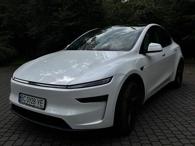 Білий Тесла Model Y, об'ємом двигуна 0 л та пробігом 22 тис. км за 34900 $, фото 1 на Automoto.ua