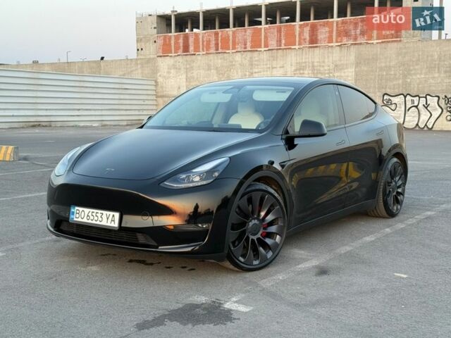 Черный Тесла Model Y, объемом двигателя 0 л и пробегом 116 тыс. км за 21000 $, фото 1 на Automoto.ua