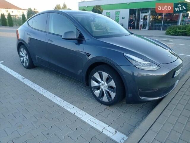 Черный Тесла Model Y, объемом двигателя 0 л и пробегом 50 тыс. км за 25500 $, фото 1 на Automoto.ua