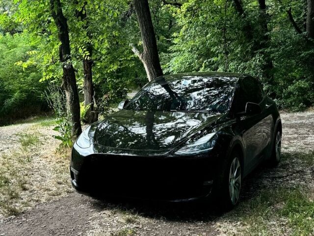 Черный Тесла Model Y, объемом двигателя 0 л и пробегом 99 тыс. км за 23000 $, фото 1 на Automoto.ua