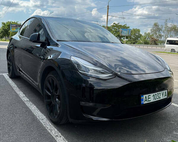 Черный Тесла Model Y, объемом двигателя 0 л и пробегом 50 тыс. км за 29000 $, фото 1 на Automoto.ua