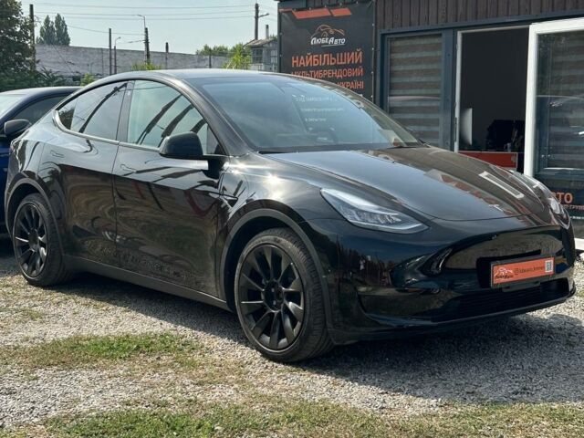 Черный Тесла Model Y, объемом двигателя 81 л и пробегом 13 тыс. км за 34500 $, фото 1 на Automoto.ua