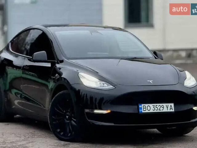 Черный Тесла Model Y, объемом двигателя 0 л и пробегом 162 тыс. км за 25700 $, фото 1 на Automoto.ua