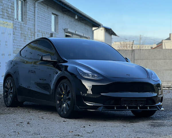 Черный Тесла Model Y, объемом двигателя 0 л и пробегом 52 тыс. км за 25800 $, фото 1 на Automoto.ua