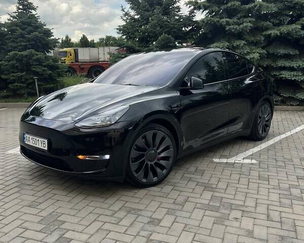 Черный Тесла Model Y, объемом двигателя 0 л и пробегом 58 тыс. км за 27500 $, фото 1 на Automoto.ua
