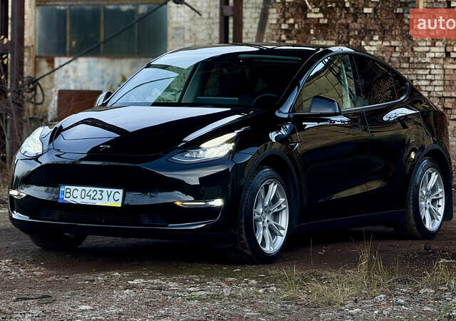 Черный Тесла Model Y, объемом двигателя 0 л и пробегом 80 тыс. км за 24700 $, фото 1 на Automoto.ua