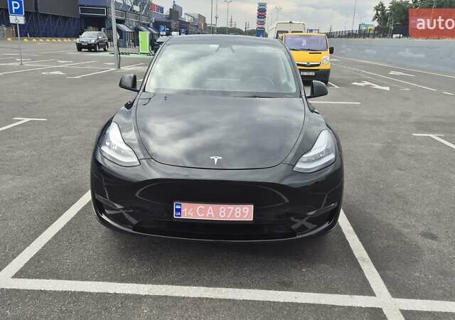 Черный Тесла Model Y, объемом двигателя 0 л и пробегом 39 тыс. км за 26500 $, фото 1 на Automoto.ua