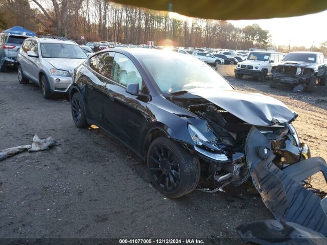 Черный Тесла Model Y, объемом двигателя 0 л и пробегом 43 тыс. км за 16600 $, фото 1 на Automoto.ua