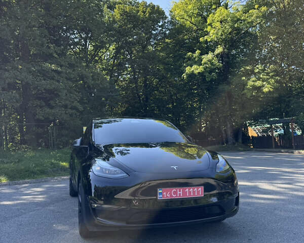 Черный Тесла Model Y, объемом двигателя 0 л и пробегом 113 тыс. км за 22222 $, фото 1 на Automoto.ua