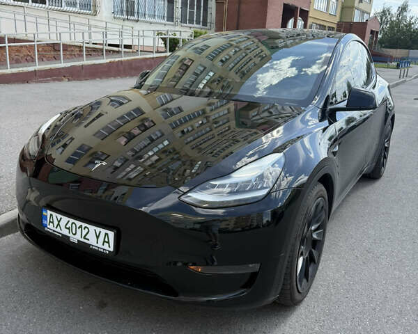 Черный Тесла Model Y, объемом двигателя 0 л и пробегом 121 тыс. км за 23200 $, фото 1 на Automoto.ua