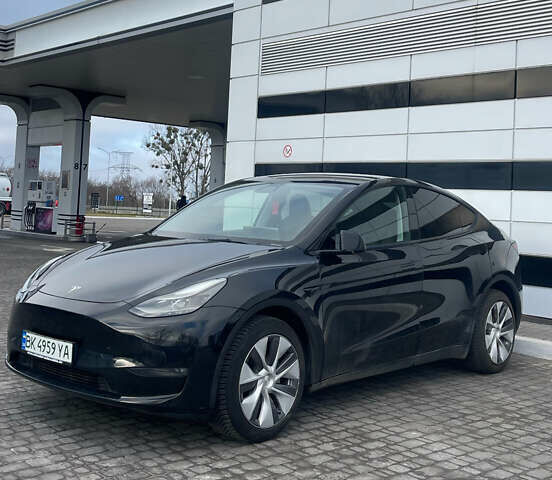 Чорний Тесла Model Y, об'ємом двигуна 0 л та пробігом 41 тис. км за 34800 $, фото 1 на Automoto.ua