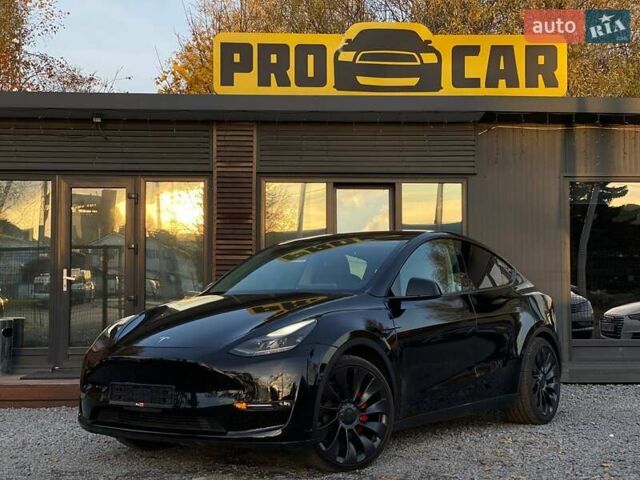 Черный Тесла Model Y, объемом двигателя 0 л и пробегом 66 тыс. км за 28500 $, фото 1 на Automoto.ua