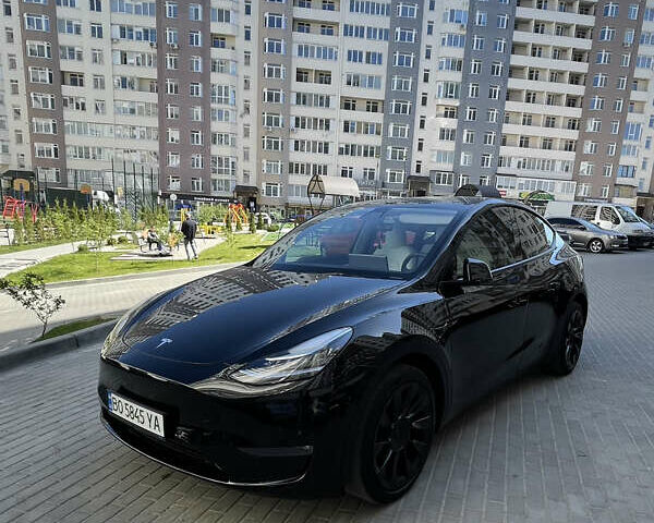 Черный Тесла Model Y, объемом двигателя 0 л и пробегом 81 тыс. км за 27700 $, фото 1 на Automoto.ua