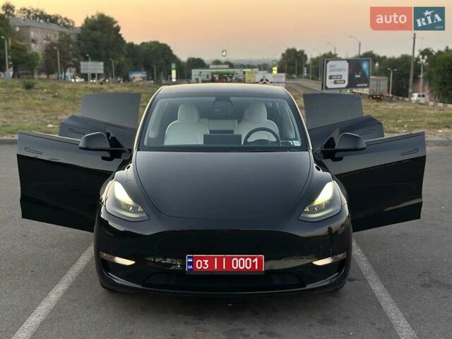 Черный Тесла Model Y, объемом двигателя 0 л и пробегом 135 тыс. км за 26899 $, фото 1 на Automoto.ua