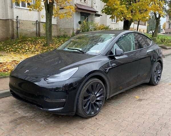 Черный Тесла Model Y, объемом двигателя 0 л и пробегом 32 тыс. км за 32000 $, фото 1 на Automoto.ua