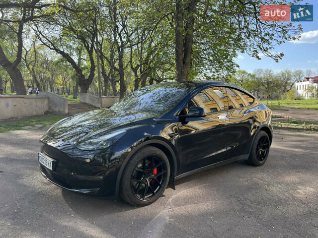 Черный Тесла Model Y, объемом двигателя 0 л и пробегом 41 тыс. км за 39800 $, фото 1 на Automoto.ua