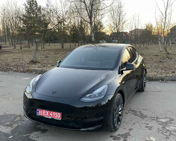 Черный Тесла Model Y, объемом двигателя 0 л и пробегом 83 тыс. км за 25900 $, фото 1 на Automoto.ua