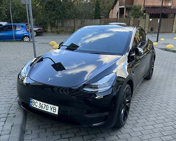 Черный Тесла Model Y, объемом двигателя 0 л и пробегом 11 тыс. км за 30300 $, фото 1 на Automoto.ua