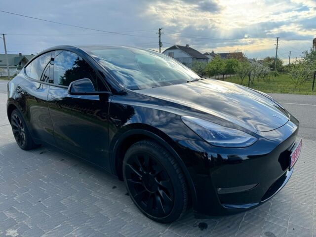 Черный Тесла Model Y, объемом двигателя 0 л и пробегом 15 тыс. км за 32800 $, фото 1 на Automoto.ua